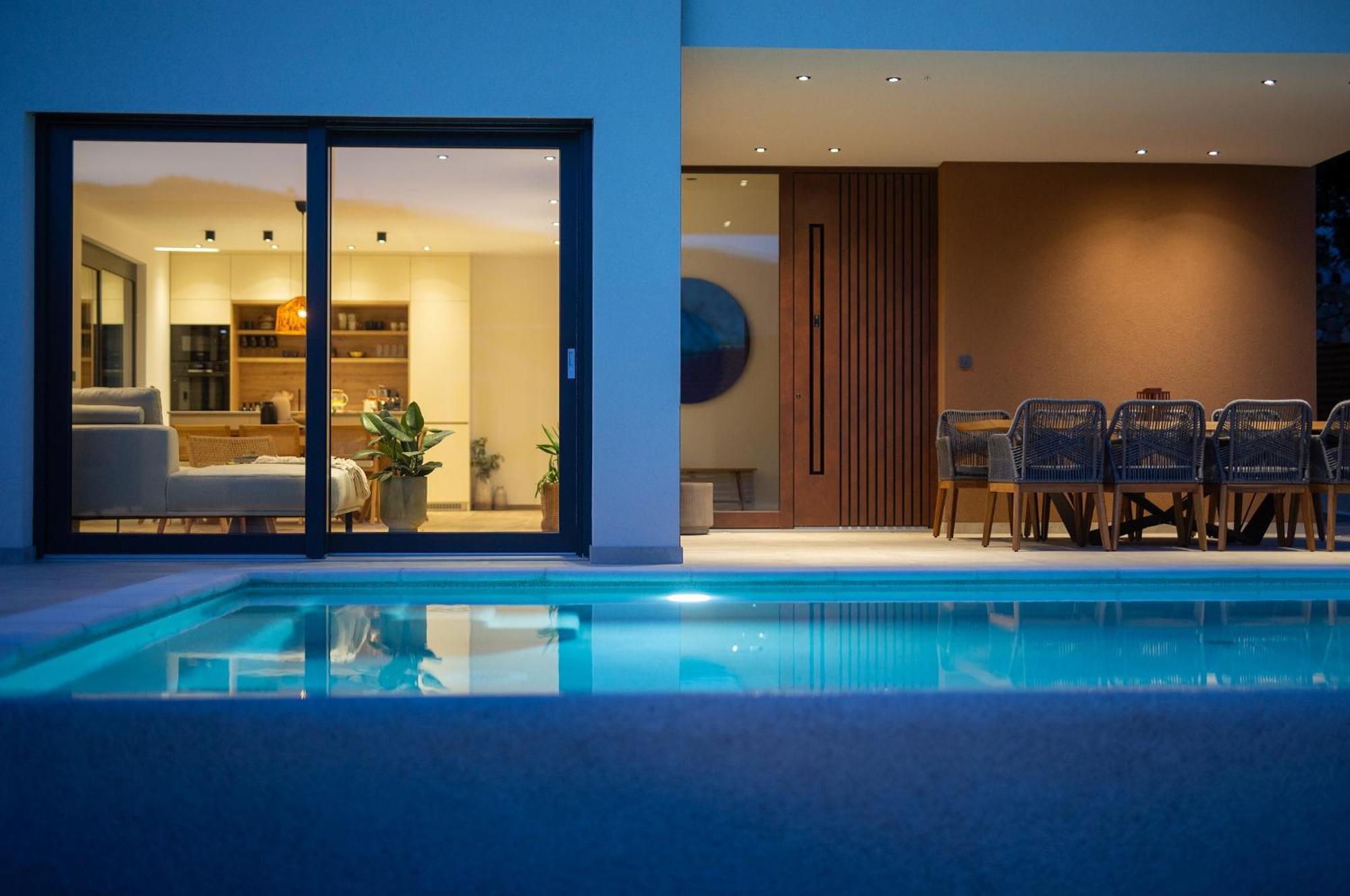 Vila Viverum With Heated Salt Water Pool