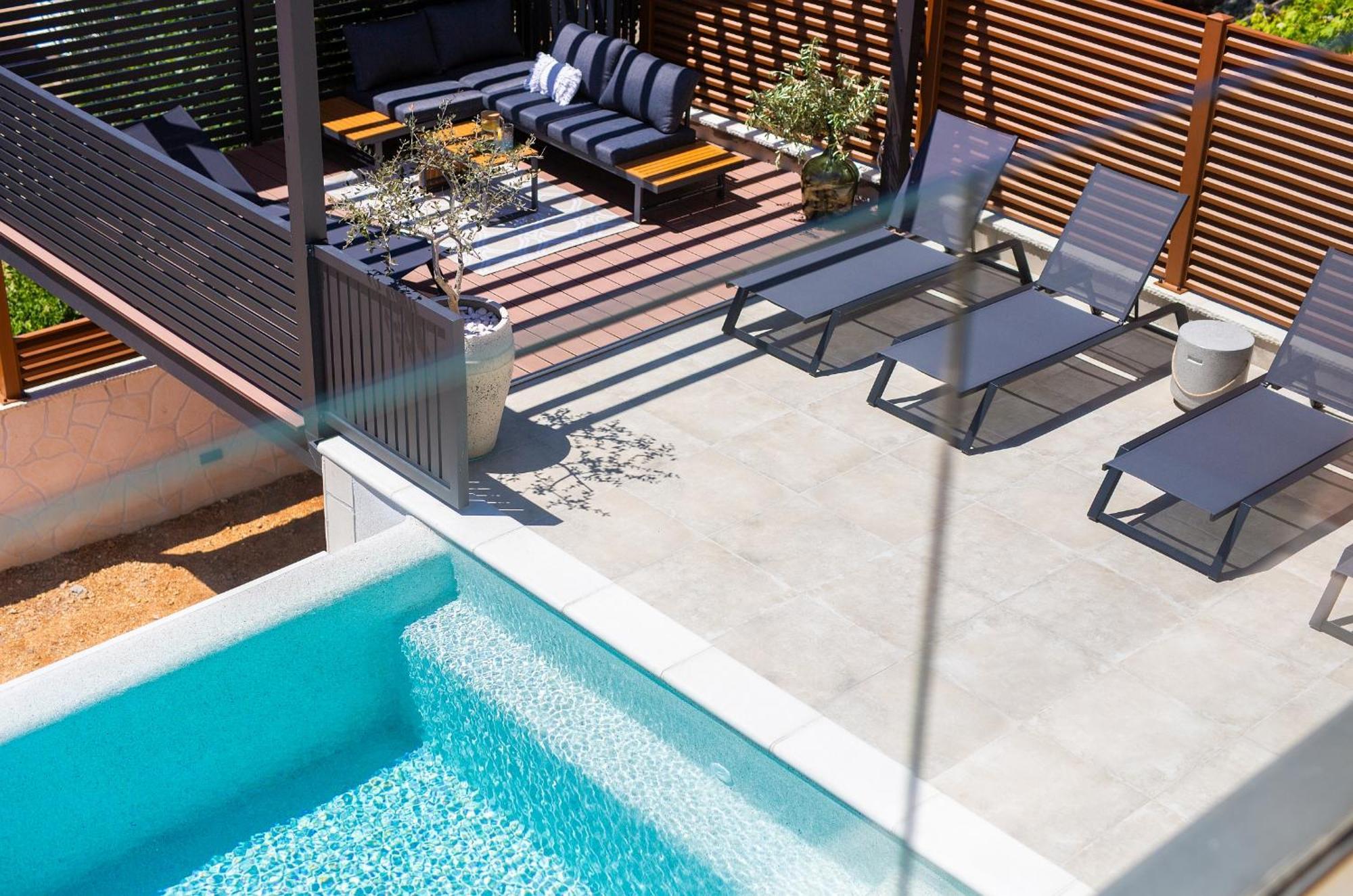 Villa Viverum With Heated Salt Water Pool *