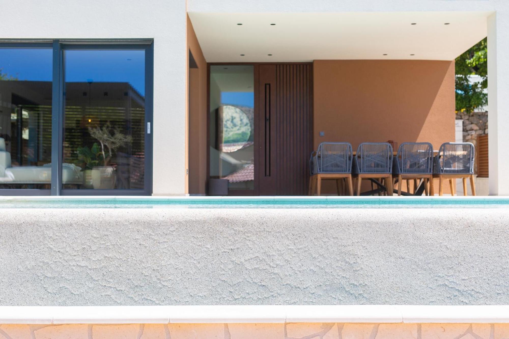 Viverum With Heated Salt Water Pool Villa *